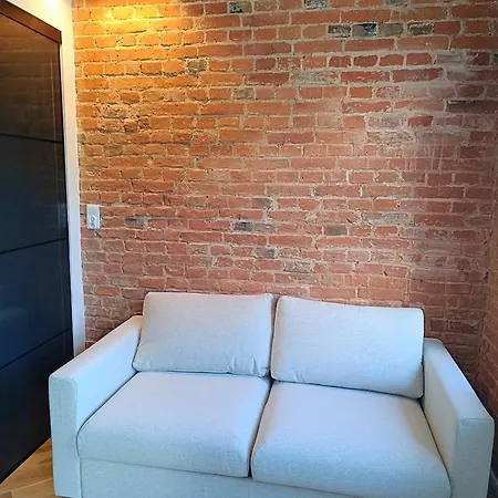 No 20 Apartment