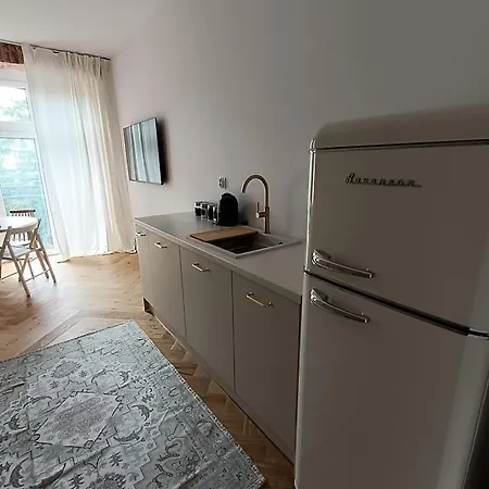 Apartment No 20