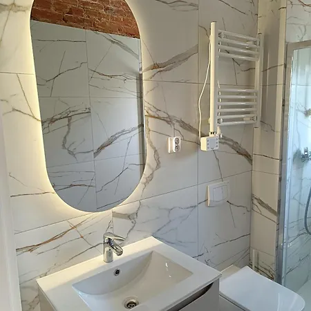 Apartment No 20